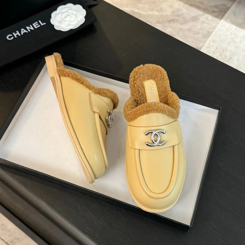 Chanel Slippers StreetReady 17346