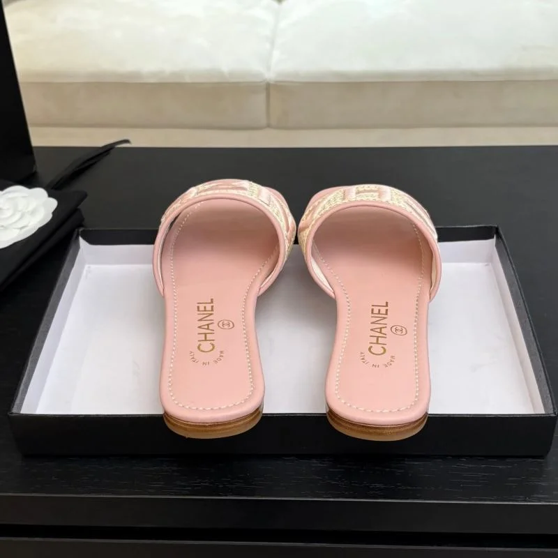Chanel Slippers Versatile 17340