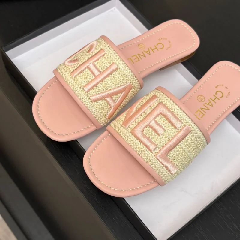 Chanel Slippers Versatile 17340