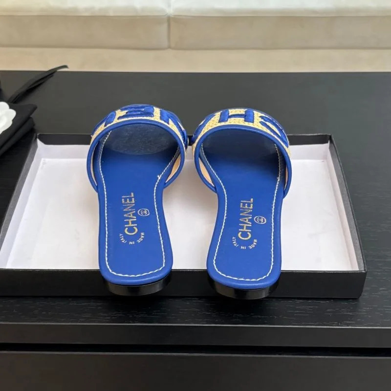 Refined Chanel Slippers 17344