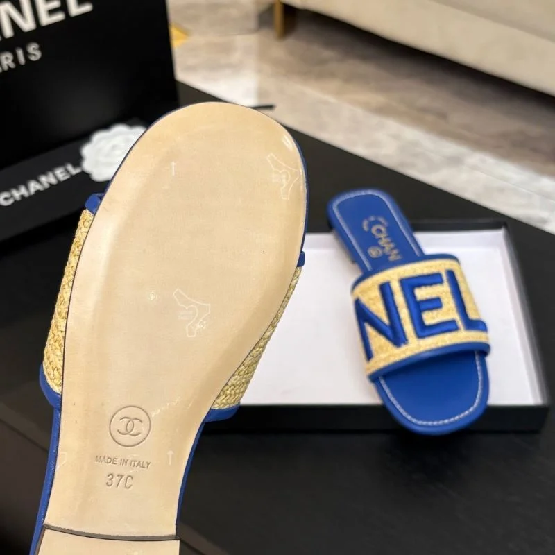 Refined Chanel Slippers 17344