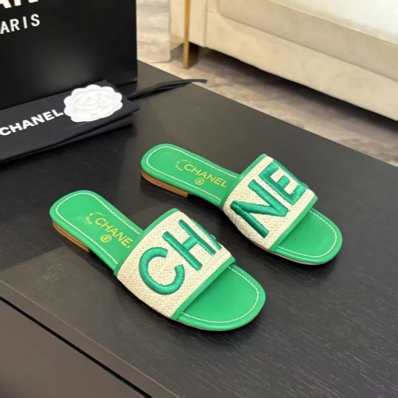 Fashionable Chanel Slippers 17354