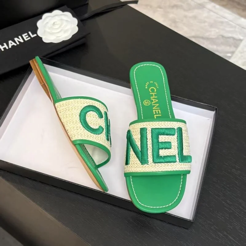 Fashionable Chanel Slippers 17354