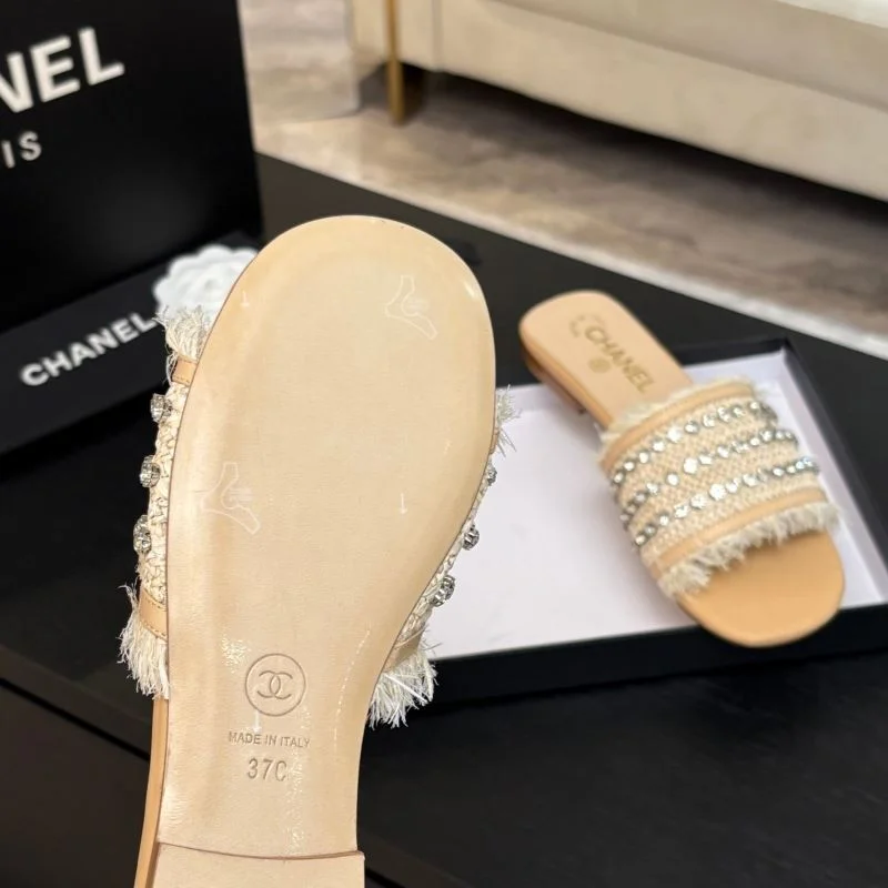 Resilient Chanel Slippers 17333