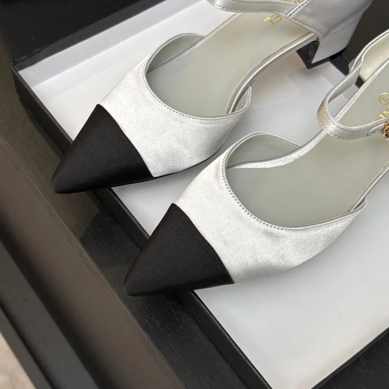 Chanel Slippers MoistureWicking 17327