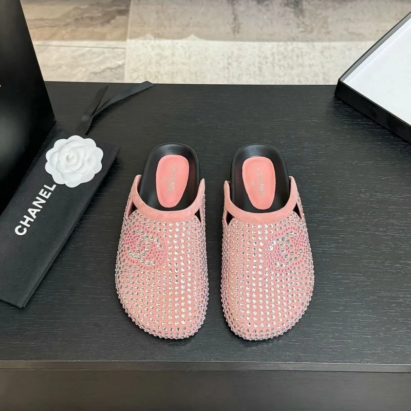Chanel Slippers UrbanChic 17330