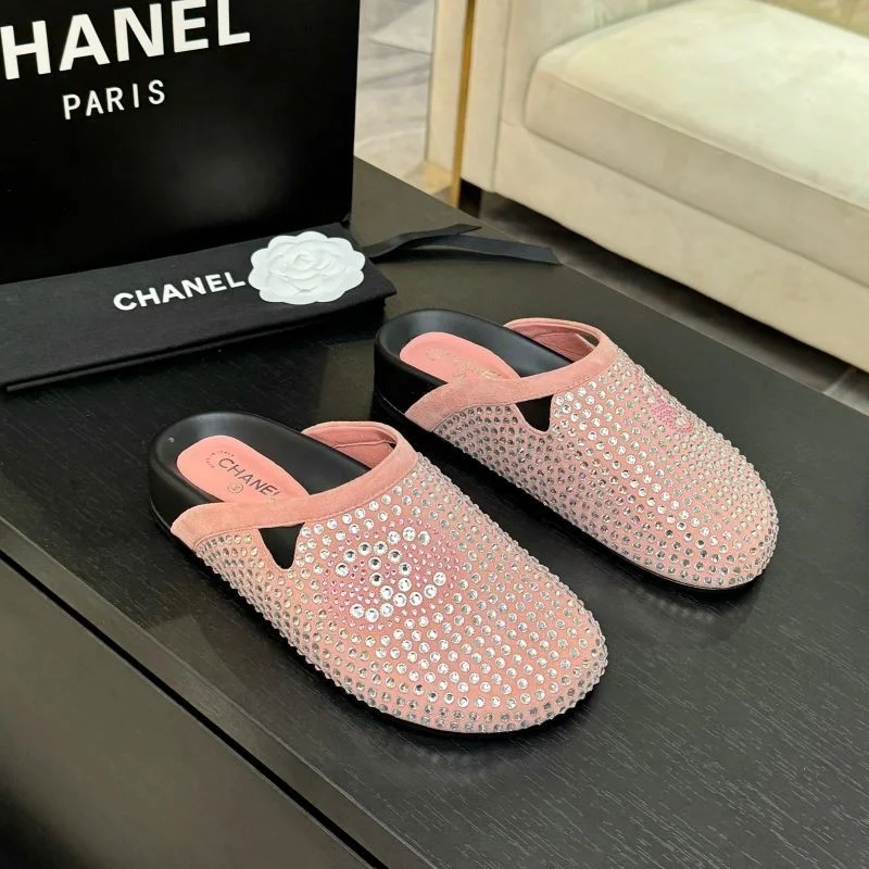 Chanel Slippers UrbanChic 17330