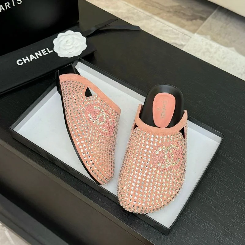 Chanel Slippers UrbanChic 17330
