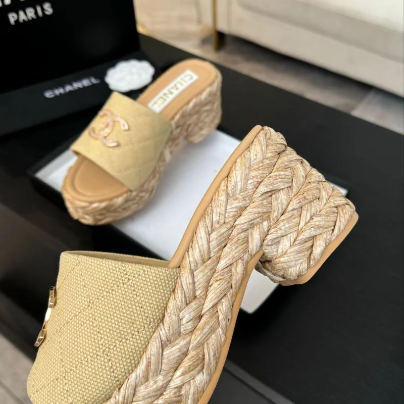 Chanel Slippers EasyMatch 17312