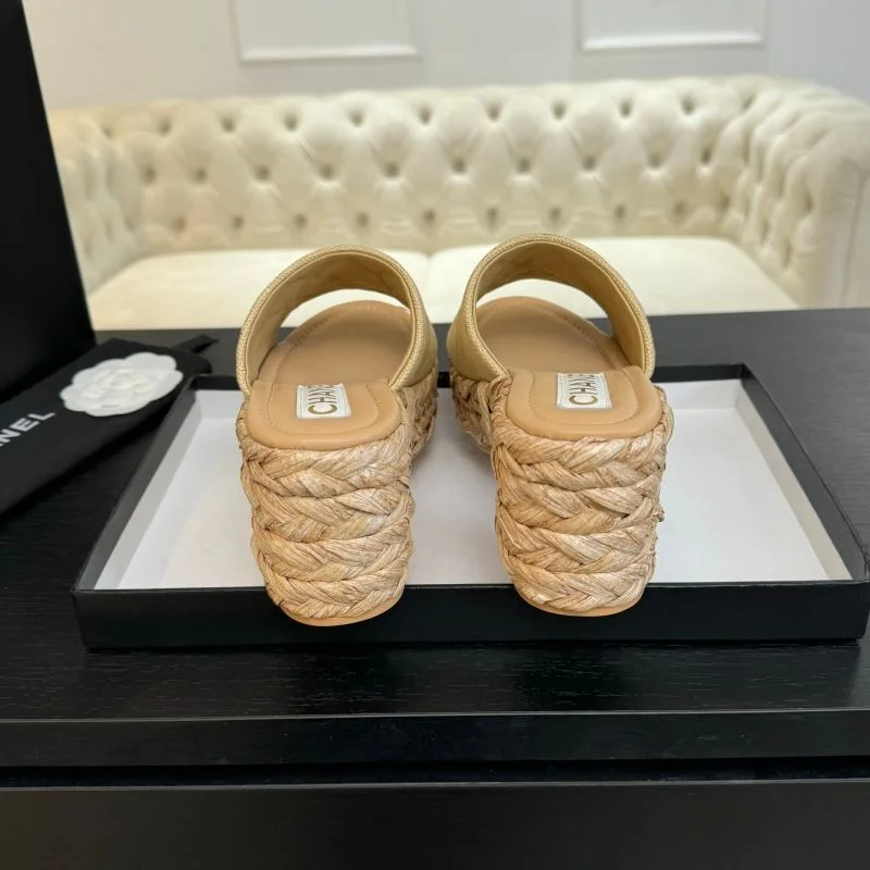 Chanel Slippers EasyMatch 17312