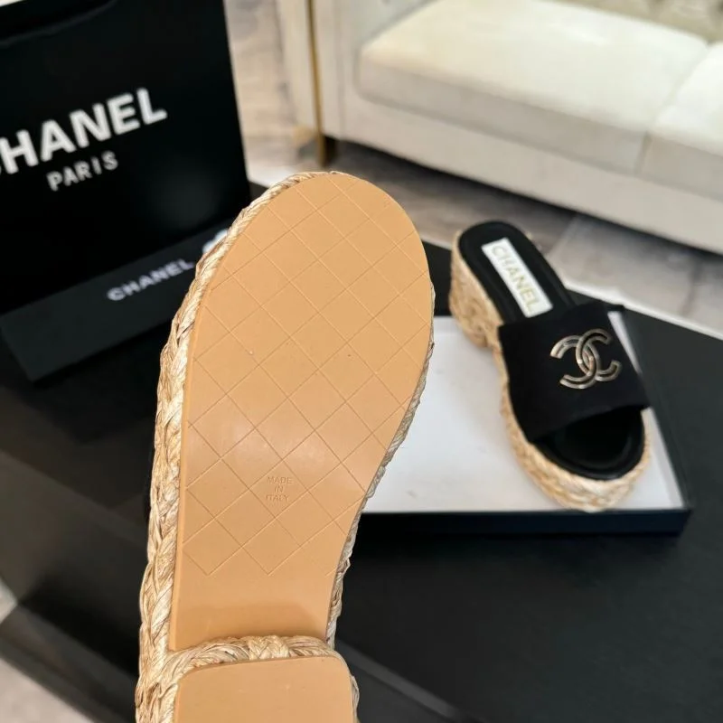 Chanel Slippers ModernLook 17318