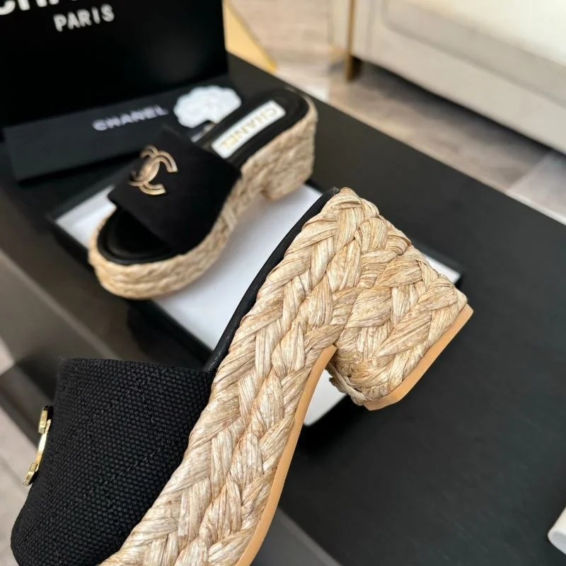 Chanel Slippers ModernLook 17318