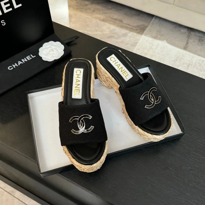 Chanel Slippers ModernLook 17318