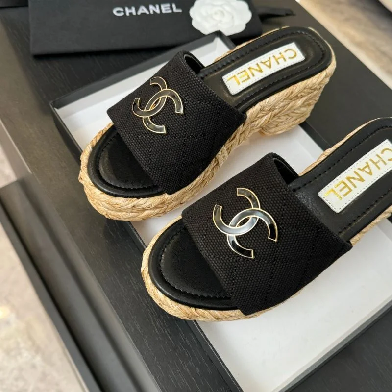 Chanel Slippers ModernLook 17318