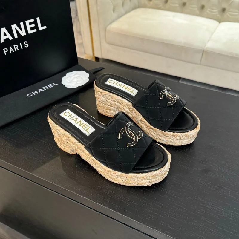 Durable Chanel Slippers 17308