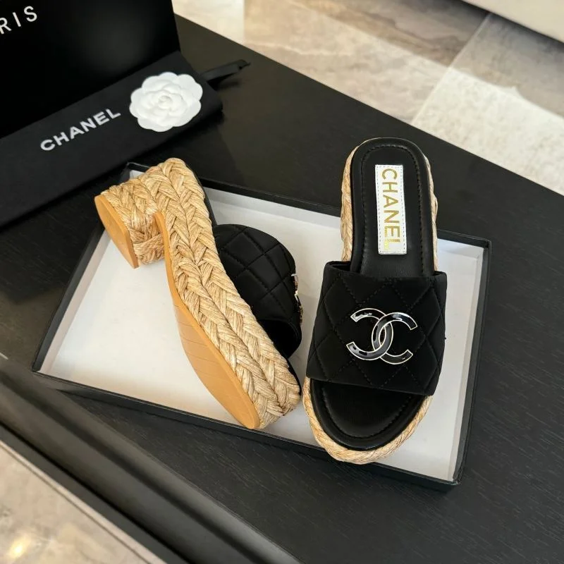 Durable Chanel Slippers 17308