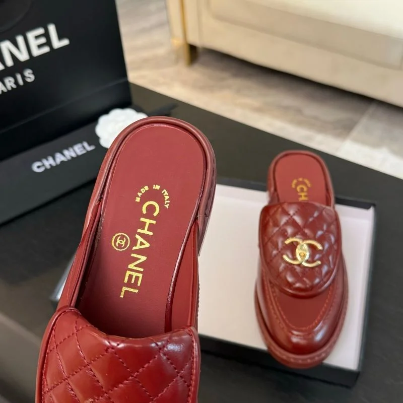 Youthful Chanel Slippers 17307