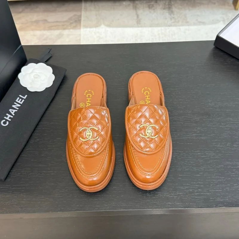 Chanel Slippers TimelessDesign 17306