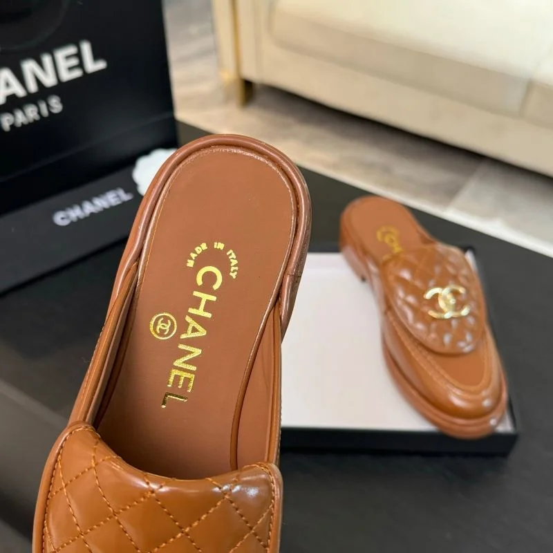 Chanel Slippers TimelessDesign 17306