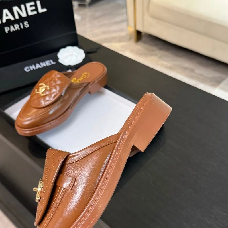 Chanel Slippers TimelessDesign 17306