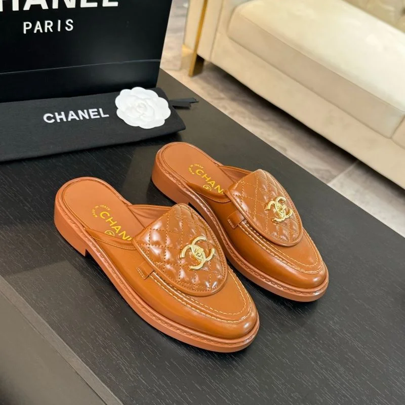 Chanel Slippers TimelessDesign 17306
