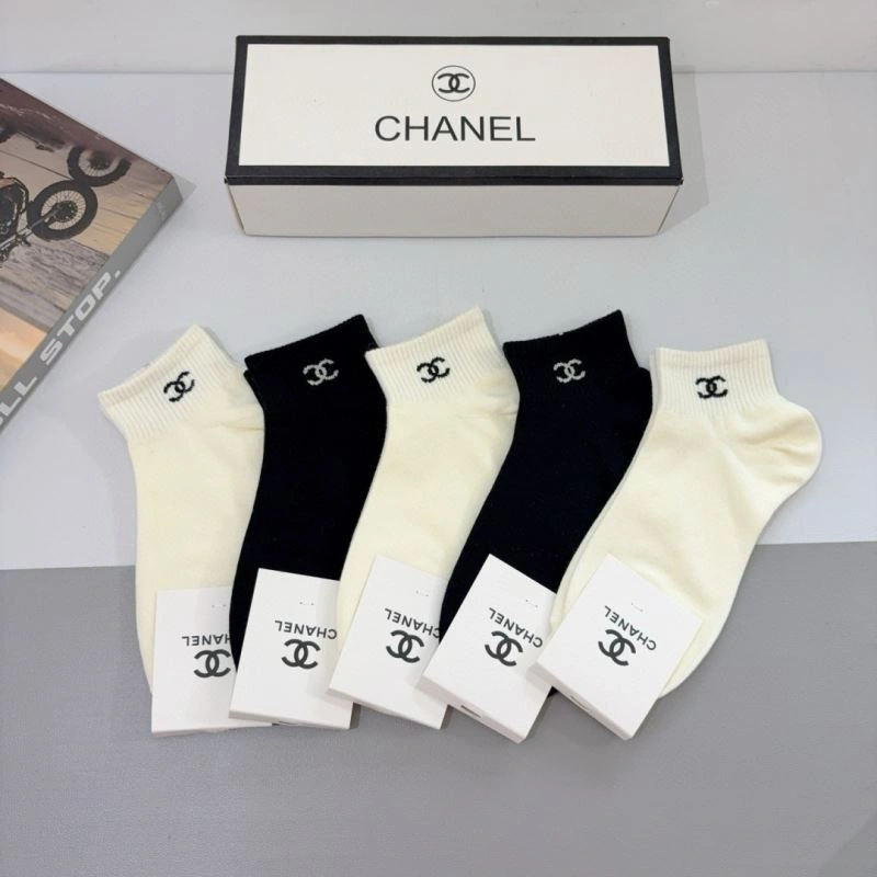 Snug Chanel Socks 273397