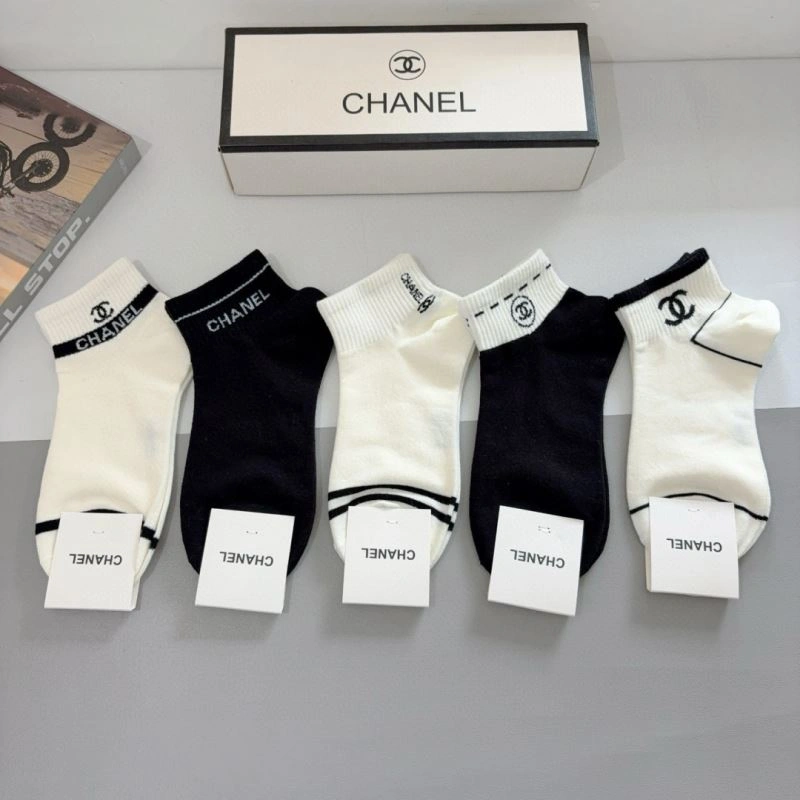 Fashionable Chanel Socks 273384