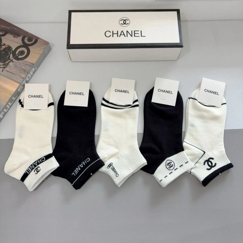 Fashionable Chanel Socks 273384