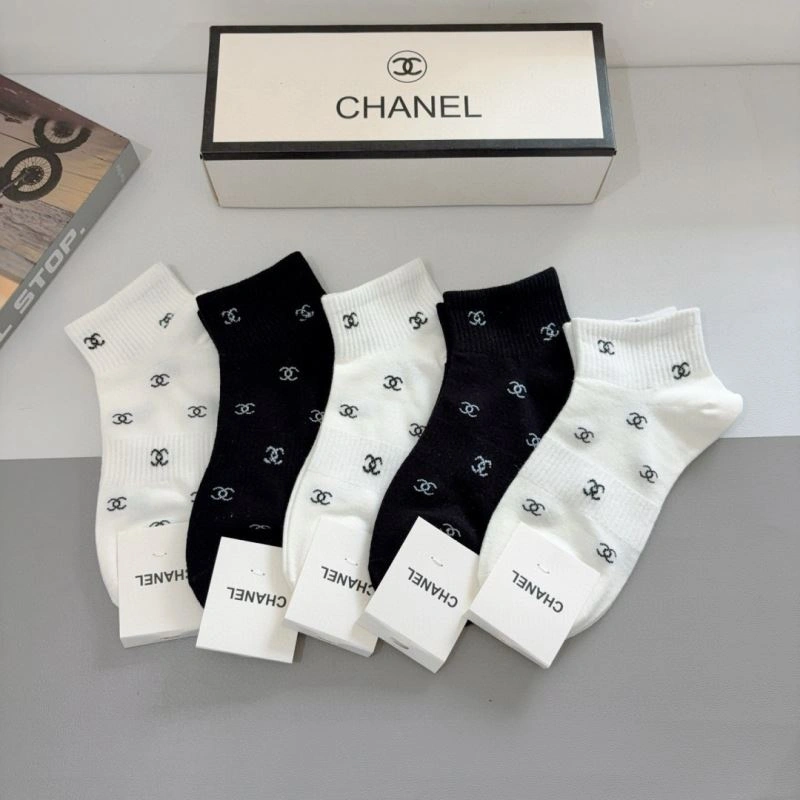 Chanel Socks UrbanStyle 273370