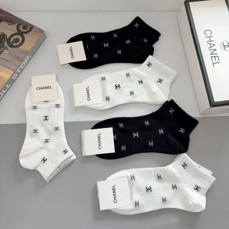 Chanel Socks UrbanStyle 273370