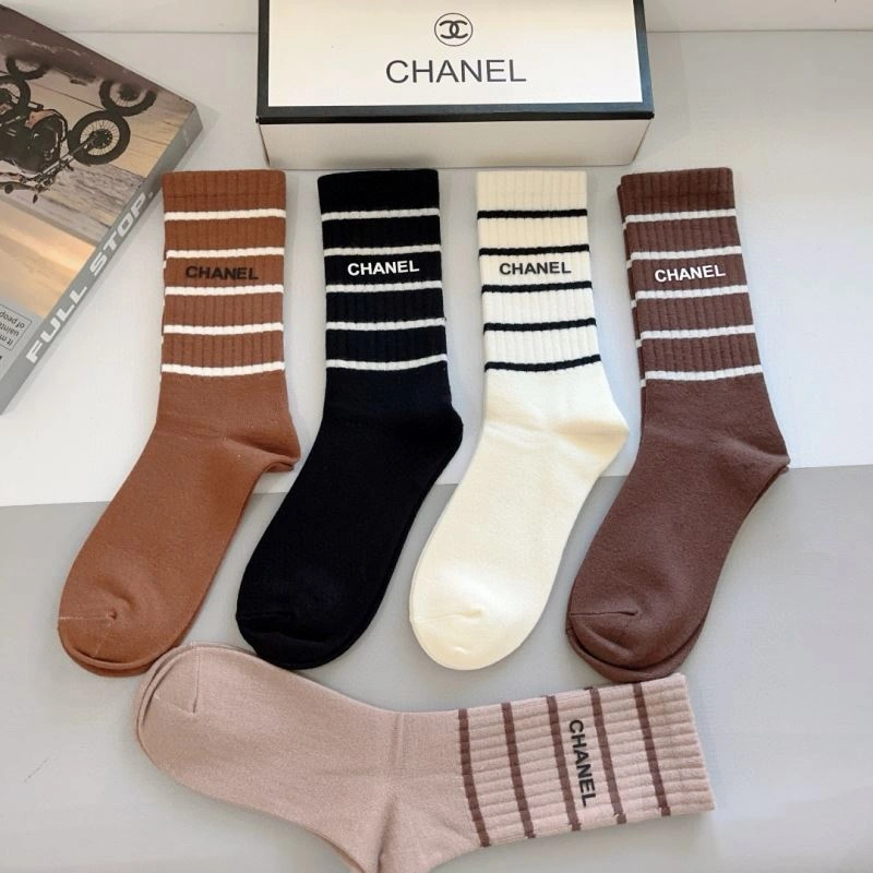 EyeCatching Chanel Socks 273375