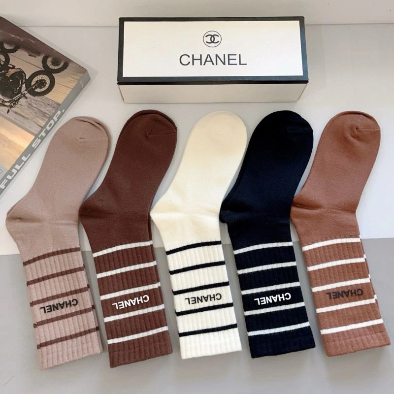 EyeCatching Chanel Socks 273375