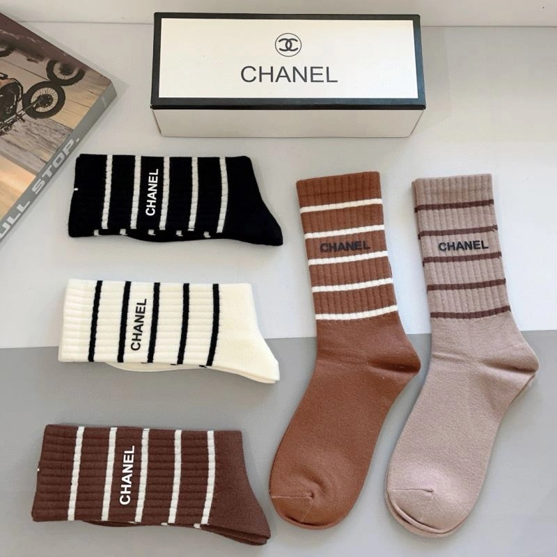 EyeCatching Chanel Socks 273375