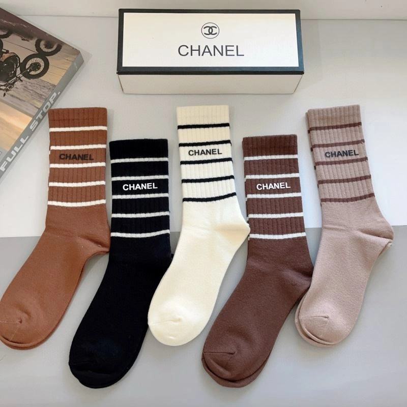 EyeCatching Chanel Socks 273375