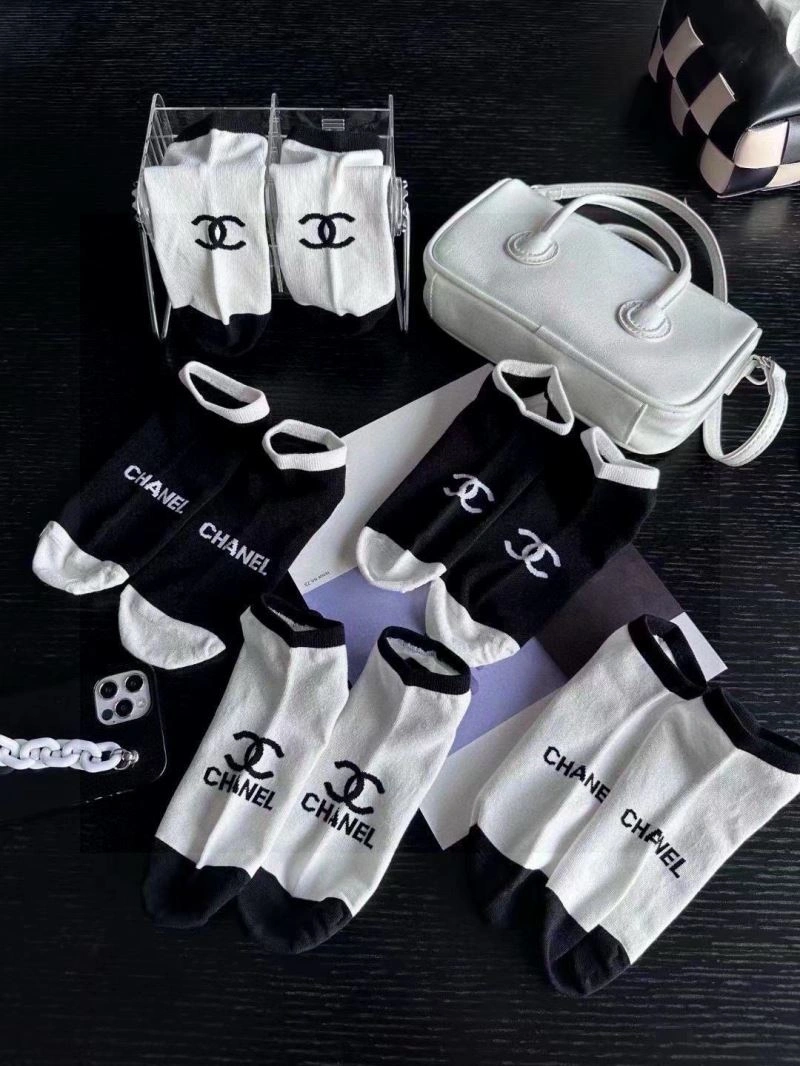 Comfortable Chanel Socks 273386