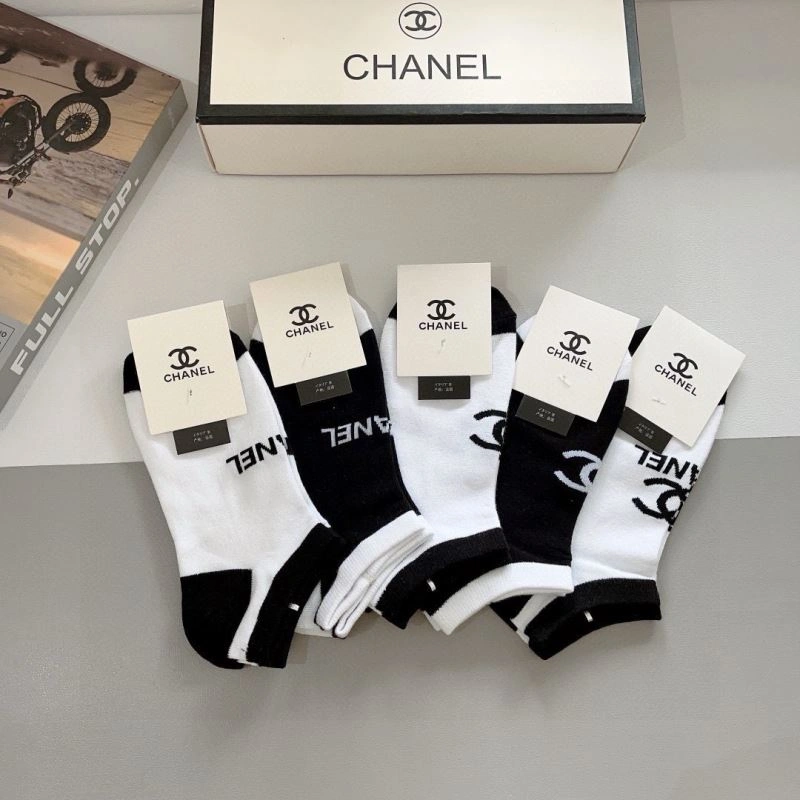 Comfortable Chanel Socks 273386