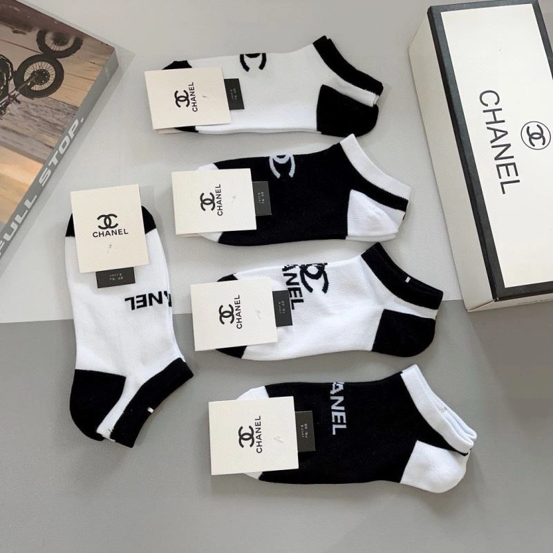 Comfortable Chanel Socks 273386