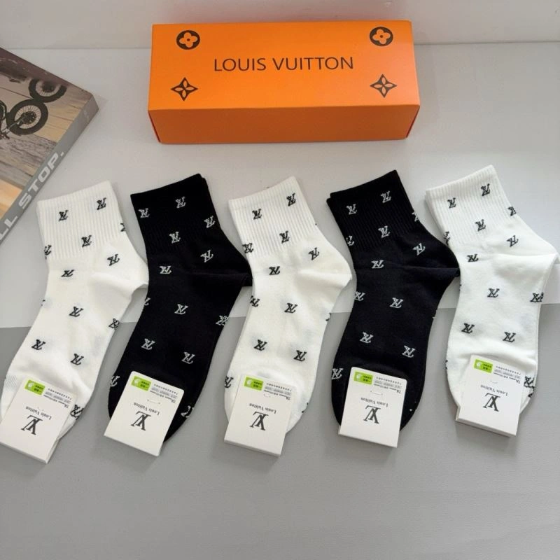 ZipUp Chanel Socks 273140