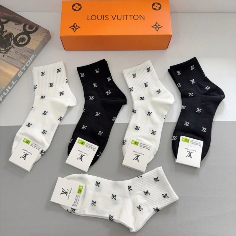 ZipUp Chanel Socks 273140