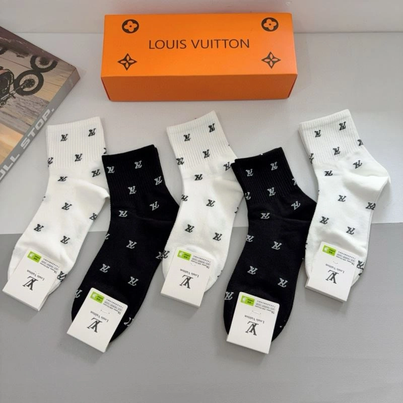 ZipUp Chanel Socks 273140