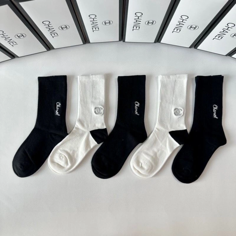 FashionForward Chanel Socks 273962