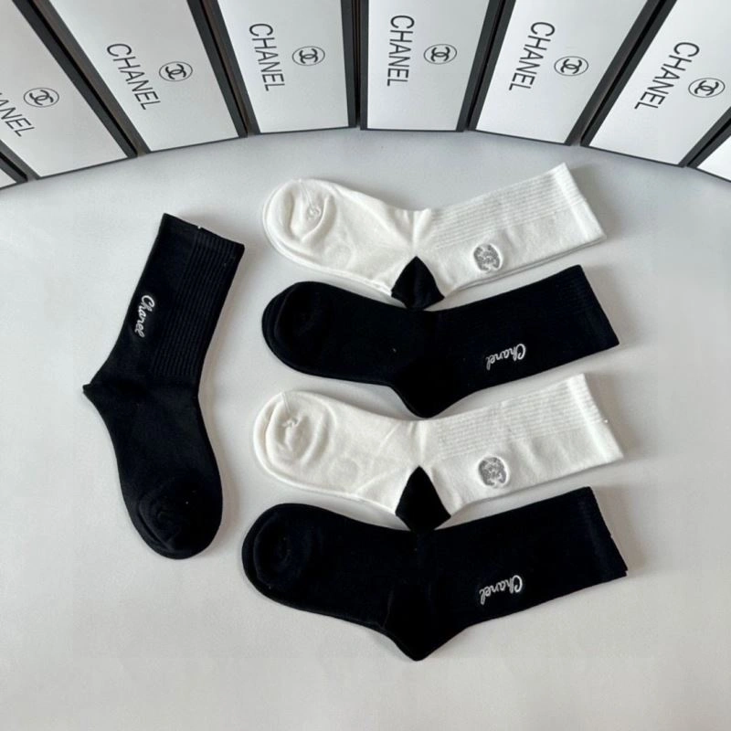 FashionForward Chanel Socks 273962