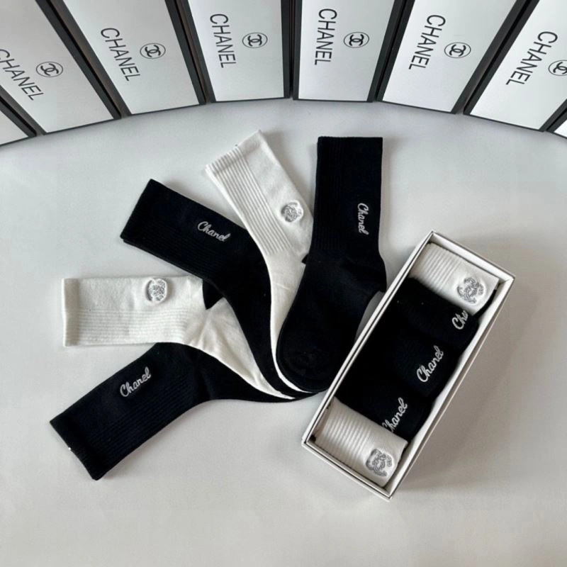 FashionForward Chanel Socks 273962