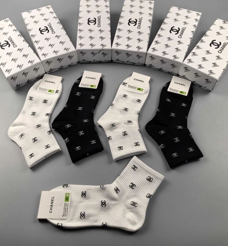 Chanel Socks ModernLook 273959