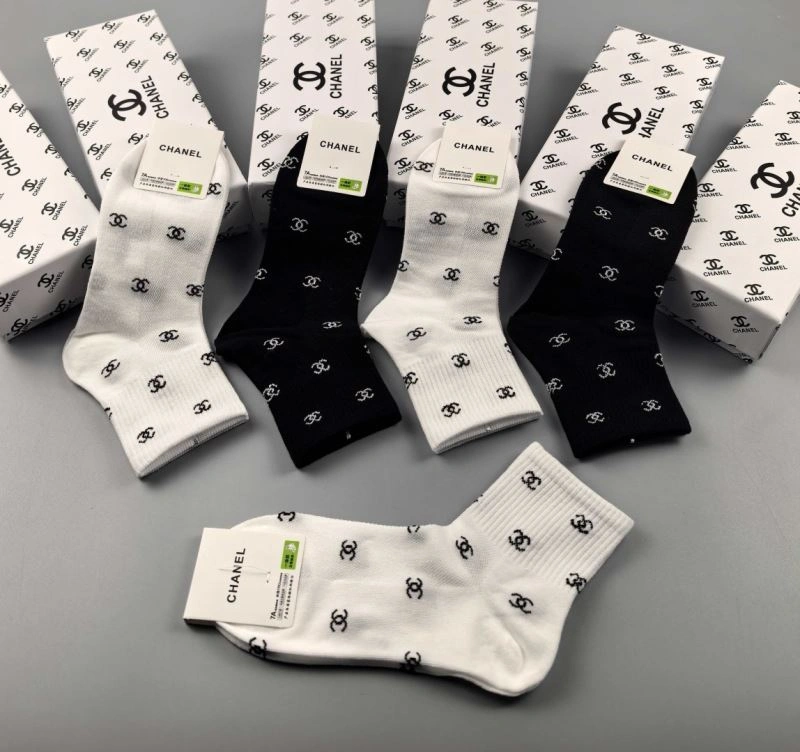 Chanel Socks ModernLook 273959