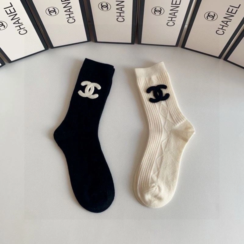 Efficient Chanel Socks 273933