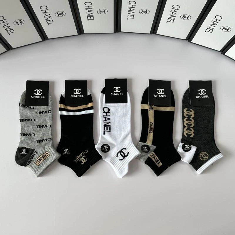 Stylish Chanel Socks 273926