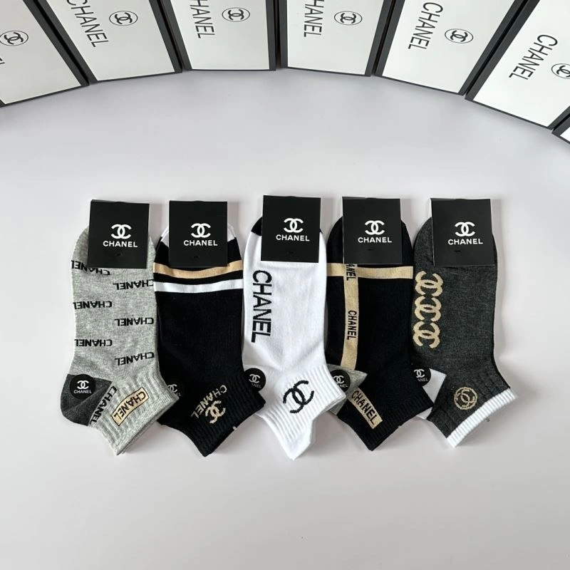 Stylish Chanel Socks 273926