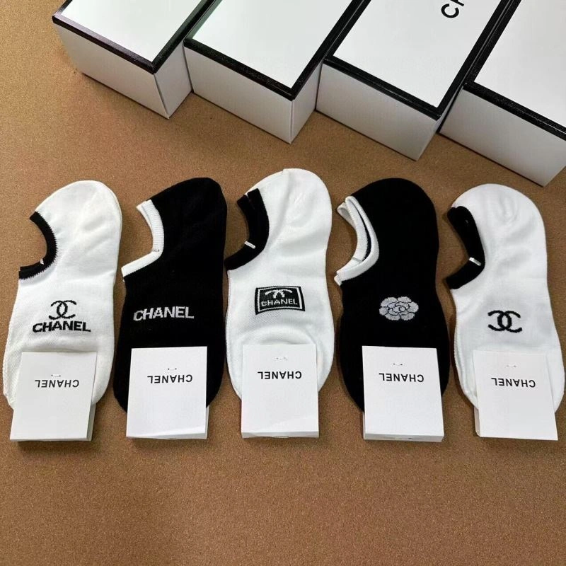Effortless Chanel Socks 273919