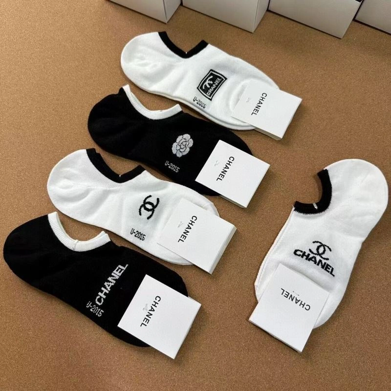 Effortless Chanel Socks 273919